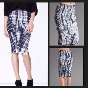 James Perse tie dye ruched pencil skirt